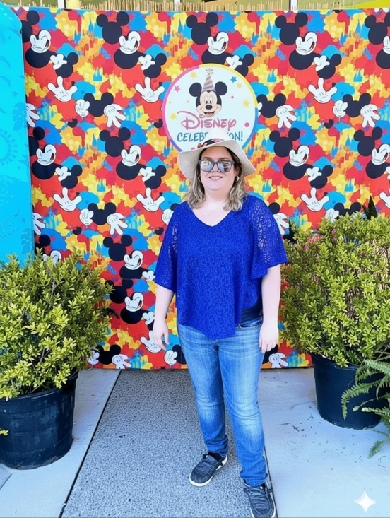 Disney Other - NO MORE LIVE POSH SHOWS